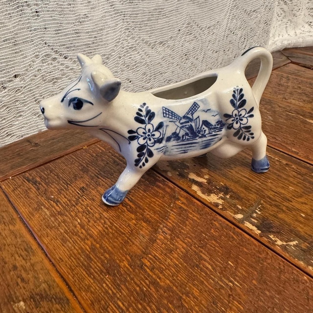 Vintage Delft Style Blue White Ceramic Cow Creamer Windmill Floral Made in Korea